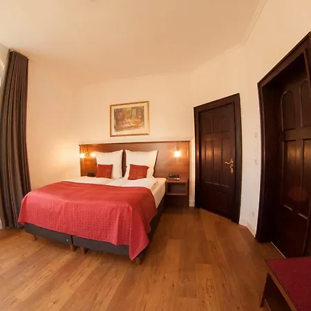 Kleine Wartburg 招待所