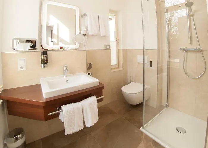 Kleine Wartburg Konukevi 3*